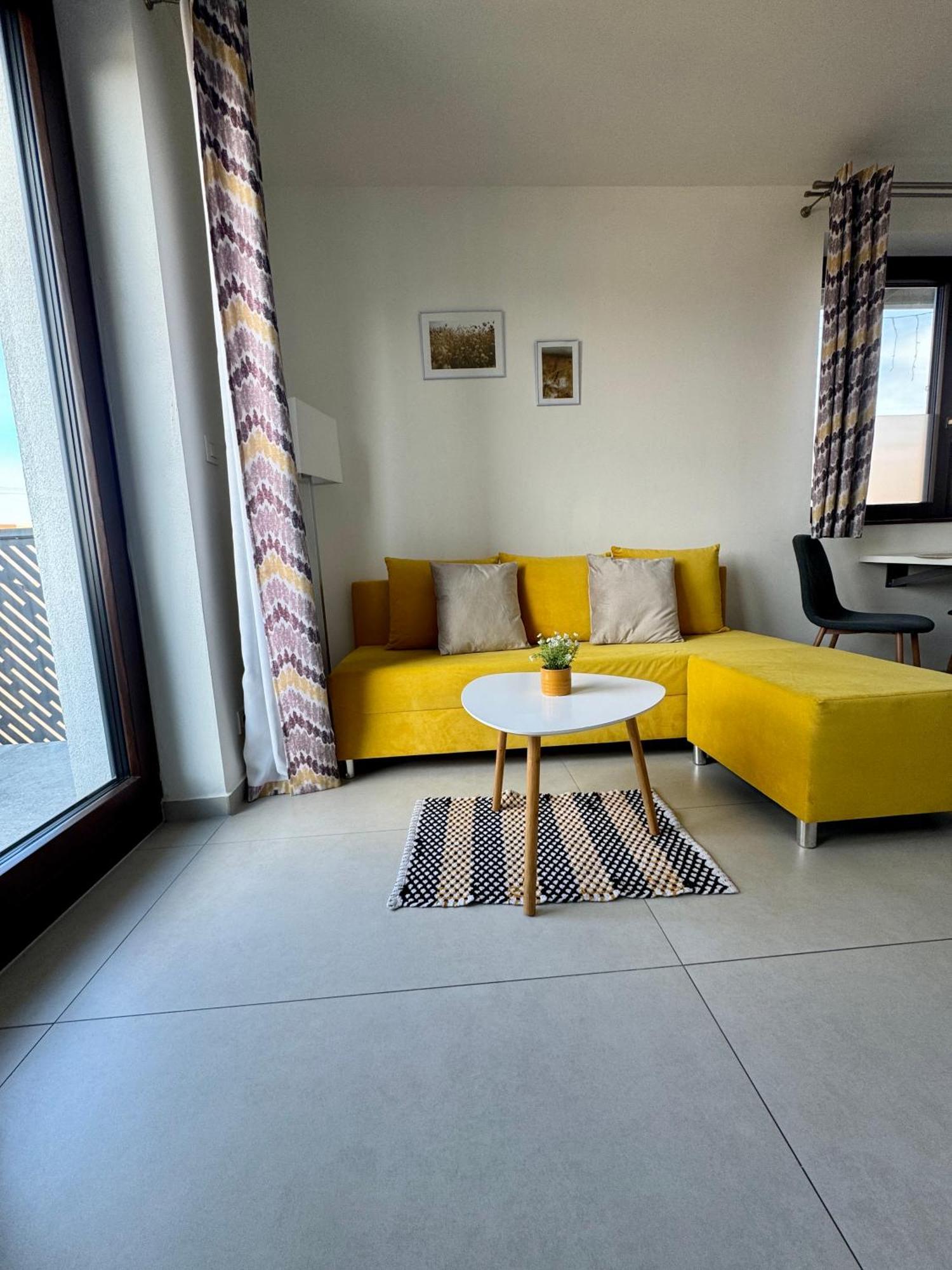 Apartmány TAMKA Vrbov Esterno foto